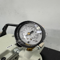 Welch Vacuum Pump image 3